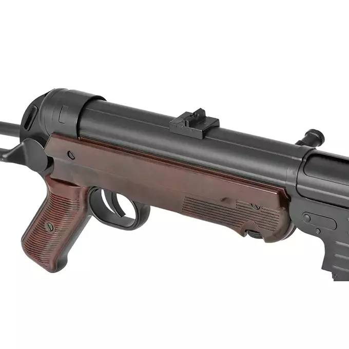 [Zestaw] Replika pistoletu maszynowego MP40 Full Metal AEG - Brown [AGM] + Akumulator Li-Po 1100mAh 7,4V 20C [IPower] + Ładowarka V3+ do akumulatorów LiPo/LiFe [IPower]