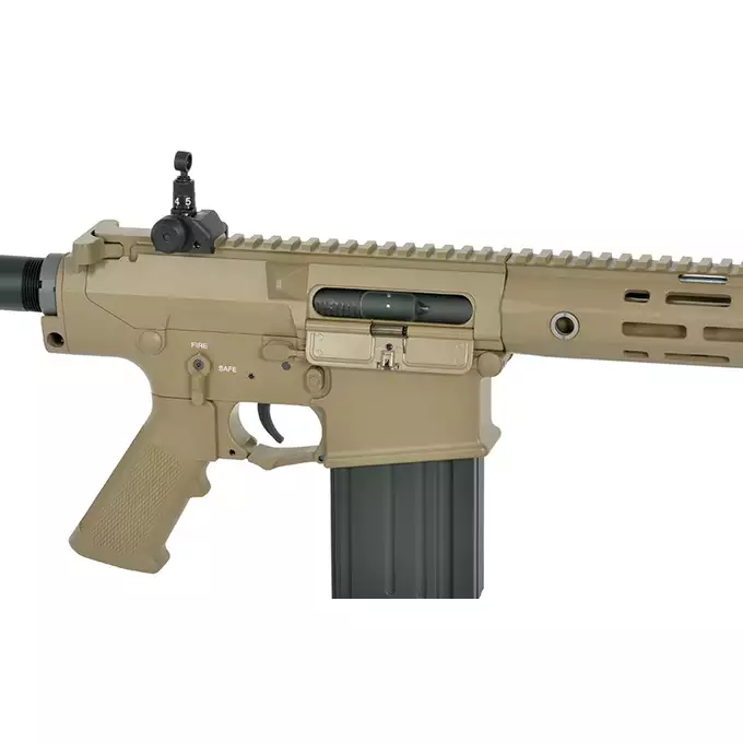 [Zestaw] Replika Airsoftowa EC-903 Edycja Advanced (ulepszony gearbox, programowalny ETU) - Dark Earth [E&amp;C] + Akumulator LI-PO 2200MAH 11,1V 20/40C - T-connector [8FIELDS] + Kompaktowa ładowarka LIPO B3Pro