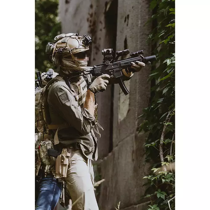 [Zestaw] Replika pistoletu maszynowego M924 DMP-9 ETU Wireless [DE] + Kolimator Frenzy-X 1x19x26 SM Multi-Reticle Red [Vector Optics]