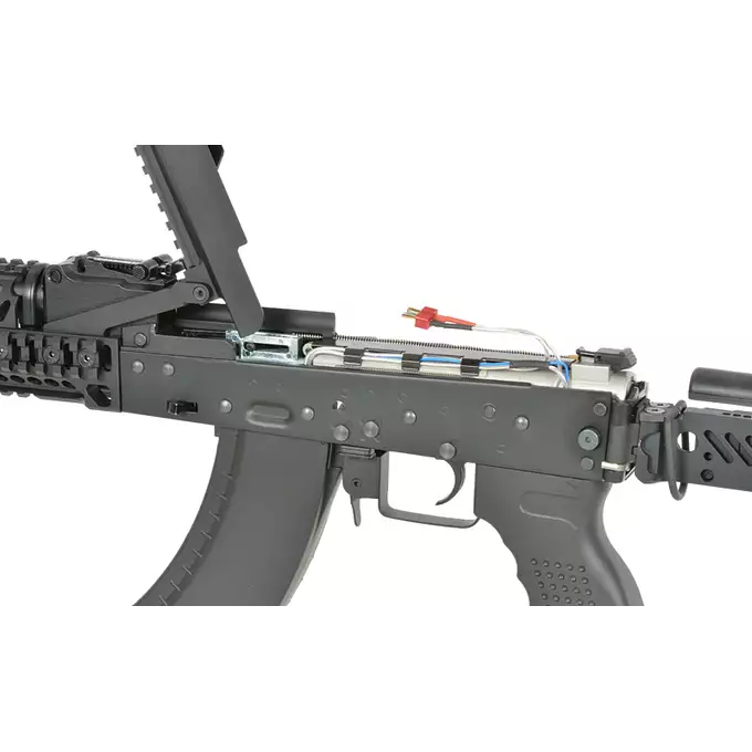 [Zestaw] CM.113 Replika Karabinka taktycznego AK47/AKM Eshooter ETU [CYMA] + Ładowarka V3+ do akumulatorów LiPo/LiFe [IPower] + Akumulator Li-Po 1100mAh 11,1V 20C - Deans [IPower]
