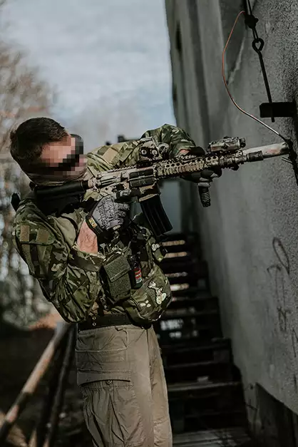 CM.105 Daniel Defense MK18 Eshooter ETU - Black [EMG]