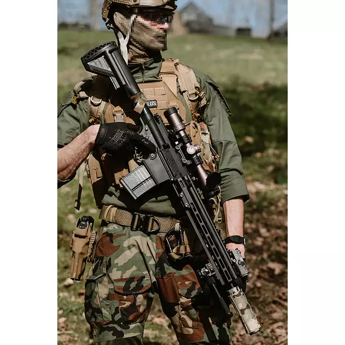 [Zestaw] Replika Airsoftowa EC-203 Edycja Advanced (ulepszony gearbox, programowalny ETU) - Black [E&amp;C] + Ładowarka V3+ do akumulatorów LiPo/LiFe [IPower] + Akumulator Li-Po 1100mAh 11,1V 20C - Deans [IPower]