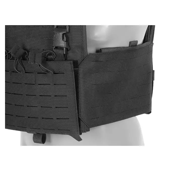 QRF Plate Carrier Laser-Cut Buckle Up with AR15/AK Magazine Pouch - Black [8FIELDS]