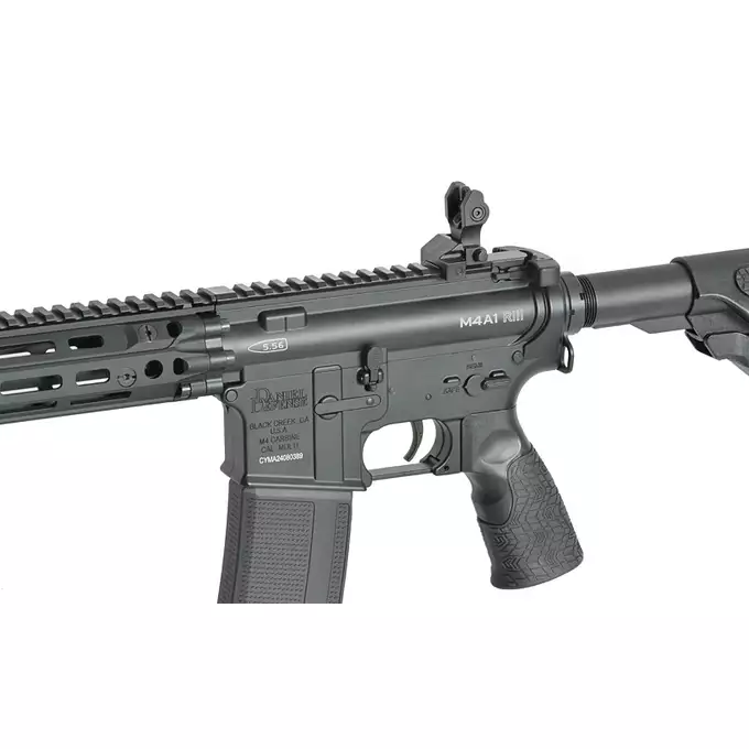 [Zestaw] Replika Daniel Defense M4A1 RIII 14.5" Eshooter ETU - Black [EMG] + Ładowarka V3+ do akumulatorów LiPo/LiFe [IPower] + Akumulator Li-Po 1100mAh 11,1V 20C - Deans [IPower]