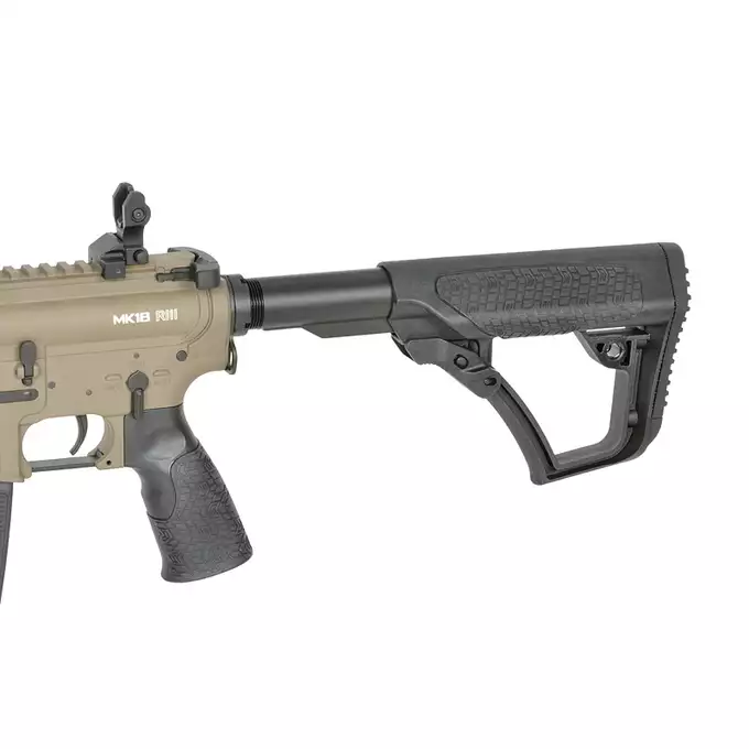[Zestaw] Replika Daniel Defense MK18 RIII 10.3" Eshooter ETU, GEN-2 - TAN [EMG] + Ładowarka V3+ do akumulatorów LiPo/LiFe [IPower] + Akumulator Li-Po 1100mAh 11,1V 20C - Deans [IPower]