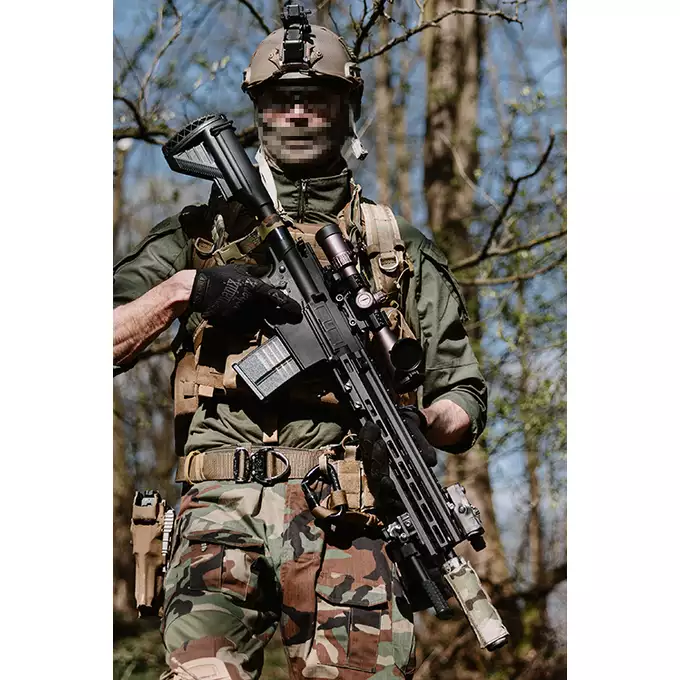 [Zestaw] Replika Airsoftowa EC-203 Edycja Advanced (ulepszony gearbox, programowalny ETU) - Black [E&amp;C] + Ładowarka V3+ do akumulatorów LiPo/LiFe [IPower] + Akumulator Li-Po 1100mAh 11,1V 20C - Deans [IPower]