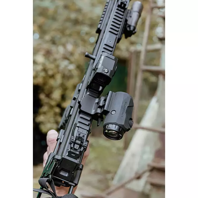 [Zestaw] Kolimator Frenzy Plus 1x31x26 Red Dot [Vector Optics] + Powiększalnik Maverick Gen3 3x22 Magnifier MIL [Vector Optics]