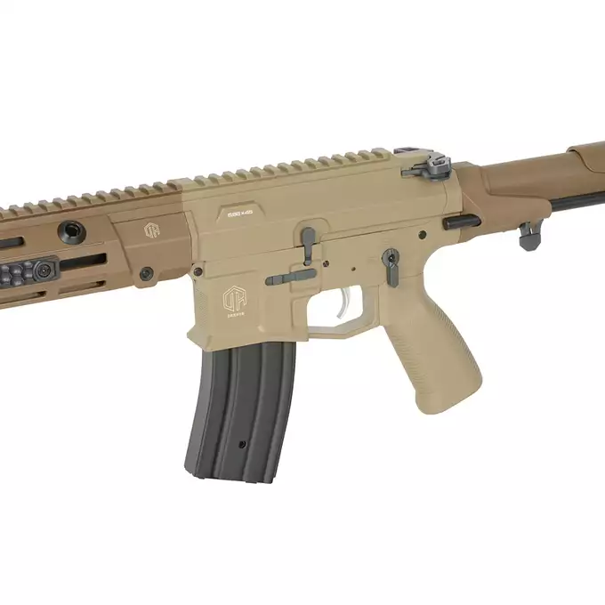 [Zestaw] M923G DEX556 5.56 - Tan [DE Airsoft] + Akumulator Li-Po 1100mAh 11,1V 20C - Deans [IPower] + Ładowarka V3+ do akumulatorów LiPo/LiFe [IPower]