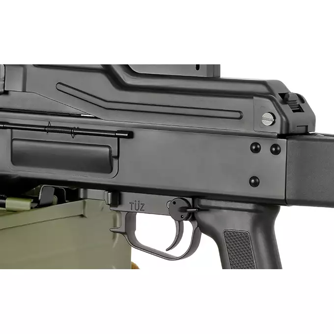 [Zestaw] Replika karabinu maszynowego PKM - polimerowa kolba [A&amp;K] + Akumulator Li-Po 3300mAh 7,4V 20C [IPower] + Kompaktowa ładowarka LIPO B3Pro