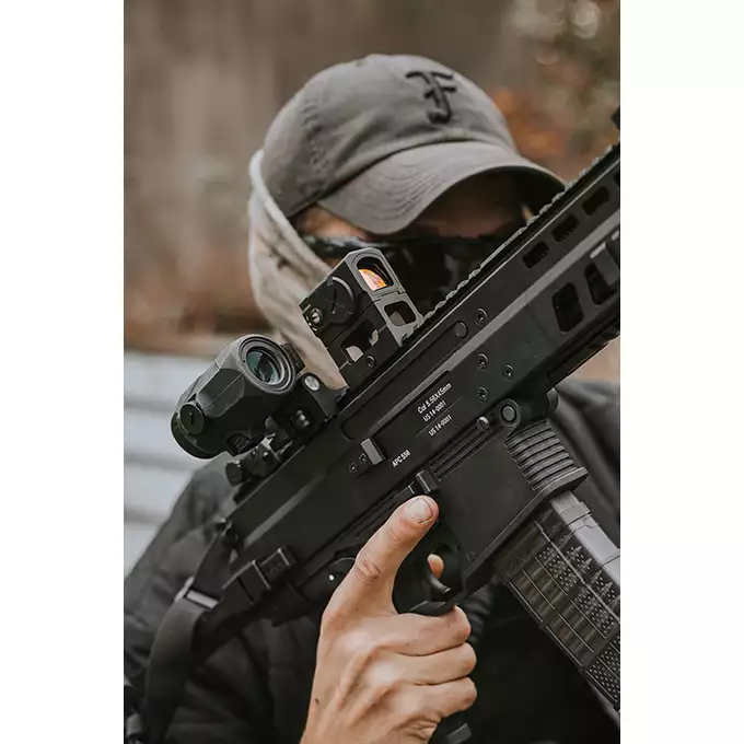 [Zestaw] Replika karabinka B&amp;T APC 556 ETU - Black [ASG] + Kolimator VictOptics SRD 1x18x20 VOD Red Dot [Vector Optics]