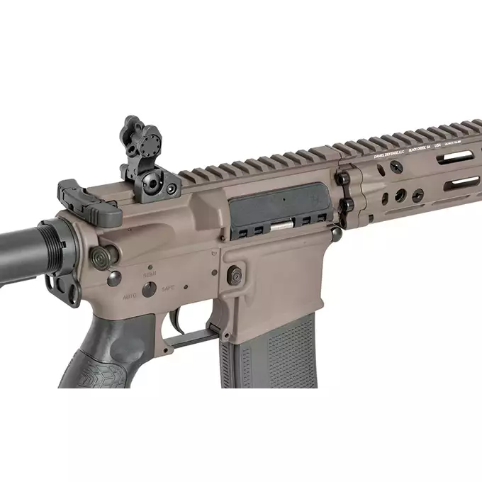 [Zestaw] Replika Daniel Defense M4A1 RIII 14.5" Eshooter ETU, GEN-2 - FDE [EMG] + Ładowarka V3+ do akumulatorów LiPo/LiFe [IPower] + Akumulator Li-Po 1100mAh 11,1V 20C - Deans [IPower]
