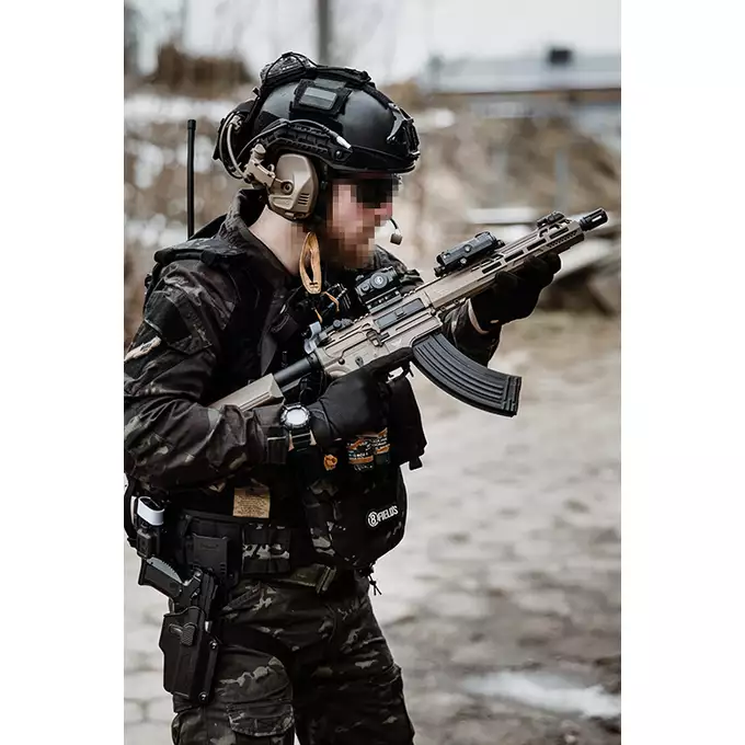 [Zestaw] Karabinek ASG M918G UTR Ek47 Falcon 3.0 ETU - TAN [Double Eagle] + Akumulator Li-Po 1100mAh 11,1V 20C - Deans [IPower] + Ładowarka V3+ do akumulatorów LiPo/LiFe [IPower]