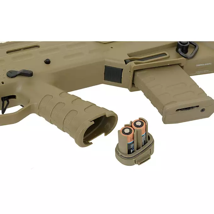 [Zestaw] Urban Assault Rifle - Black [APS] + Akumulator Li-Po 1100mAh 7,4V 20C [IPower] + Ładowarka V3+ do akumulatorów LiPo/LiFe [IPower]