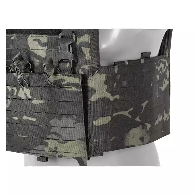 QRF Plate Carrier Laser-Cut Buckle Up with AR15/AK Magazine Pouch - Multicamo Black [8FIELDS]