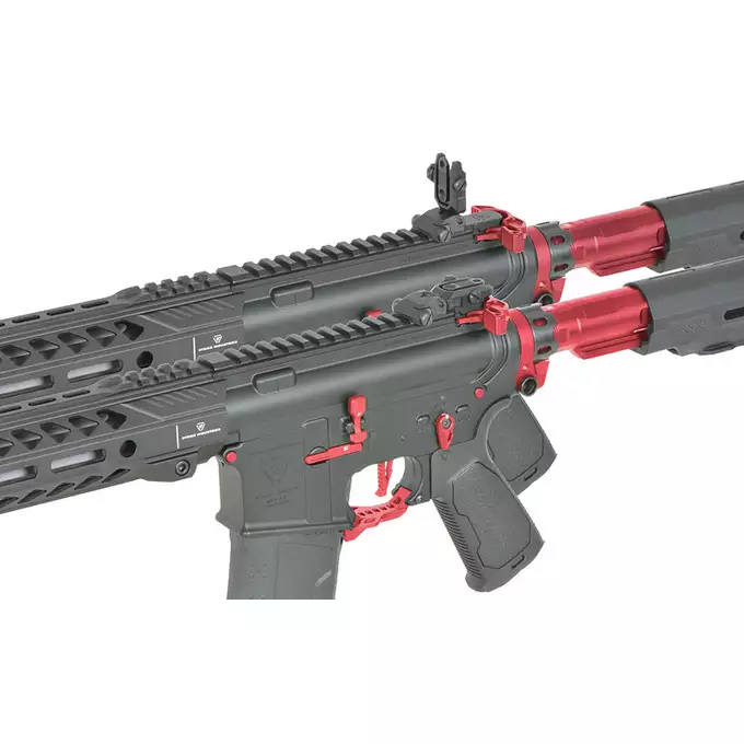 [Zestaw] Replika Karabinka Strike industries 13.5" Raiders Competition Carbine - Red [EMG] + Ładowarka V3+ do akumulatorów LiPo/LiFe [IPower] + Akumulator Li-Po 1100mAh 11,1V 20C - Deans [IPower]