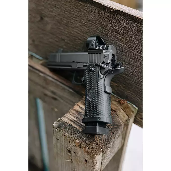 Nighthawk Custom TRS Comp Replica - [RWA]