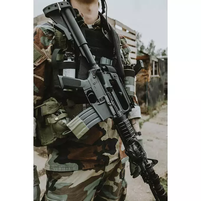 [Zestaw] Gazowa Replika Karabinka Colt M723 CGS Lightning Series - Black [EMG] + Magazynek AR15 Green Gaz do karabinków gazowych CGS, MWS - Black [CGS]