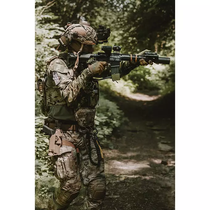 [Zestaw] Replika Knight's Armament KS-3 9,5" GBB - Czarna [EMG] + Licencjonowana replika tłumika KAC QDC tracer - Black [EMG] + Perfect BB kulki Tracer 0,28g BIO - 1 kg [BLS]