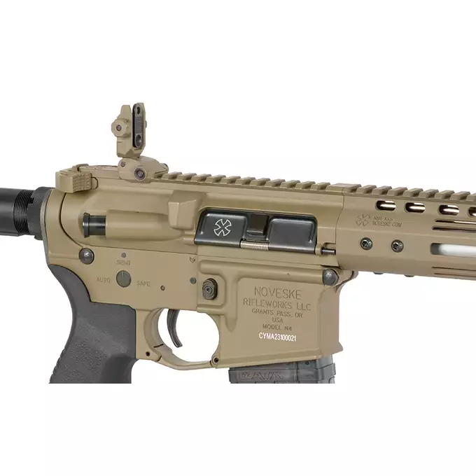 [Zestaw] Replika Karabinka Noveske 13.7" Gen III INFIDEL Eshooter ETU, GEN-2 - FDE [EMG] + Ładowarka V3+ do akumulatorów LiPo/LiFe [IPower] + AKUMULATOR AIRSOFTOWY 25C 800MAH 3S1P 11.1V LIPO GENS ACE G-TECH T-PLUG