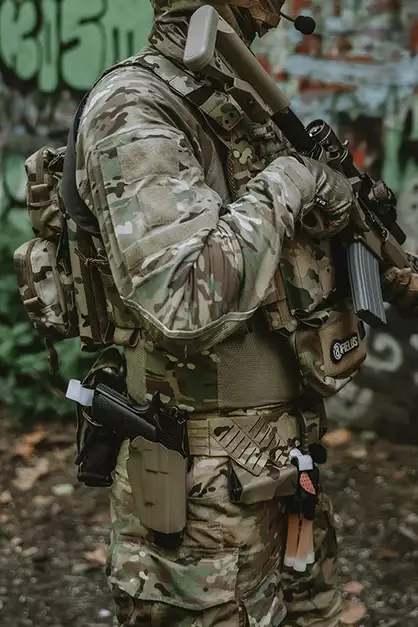 Pas taktyczny Laser-Cut Hybrid MOLLE 45° - Multicamo [8FIELDS]