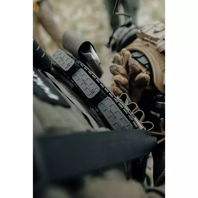 [Zestaw] Buckle Up Assault Plate Carrier Cummerbund - Ranger Green [8FIELDS] + Panel Buckle-up COMPACT - wkład na 3 magazynki, MOLLE Laser Cut - Ranger green [8FIELDS] + Dolna kieszeń użytkowa na akcesoria z linkami shockcord, Laser Cut - Ranger Green [8FIELDS]