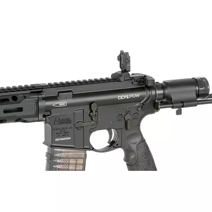 [Zestaw] Replika PDW Daniel Defense DDM4 CQB GBB CGS Lightning Series - Black [EMG] + Magazynek LANCER L5 5.56 AWN Green Gaz do karabinków gazowych CGS, MWS - Black [EMG]