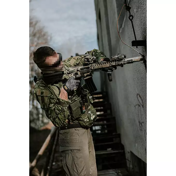 [Zestaw] CM.105 Daniel Defense MK18 Eshooter ETU, GEN-2 - Black [EMG] + Ładowarka V3+ do akumulatorów LiPo/LiFe [IPower] + AKUMULATOR AIRSOFTOWY 25C 800MAH 3S1P 11.1V LIPO GENS ACE G-TECH T-PLUG