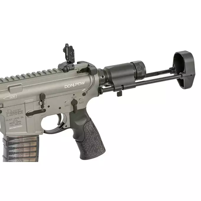 [Zestaw] Replika PDW Daniel Defense DDM4 CQB GBB CGS Lightning Series - GREY [EMG] + Magazynek LANCER L5 5.56 AWN Green Gaz do karabinków gazowych CGS, MWS - Black [EMG]