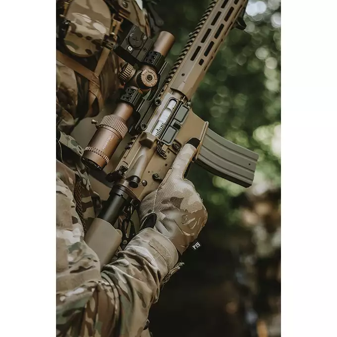 [Zestaw] Replika karabinka AR15 WE13-3A 9,5" GBB Nylon - Black [WELL PRO] + Magazynek STANAG o pojemności 30 kulek do replik GBBR WE13-3A / KS-1, KS-3 [Well Pro]