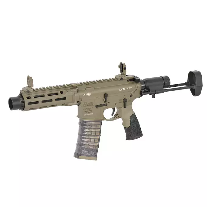 [Zestaw] Replika PDW Daniel Defense DDM4 CQB GBB CGS Lightning Series - Tan [EMG] + Magazynek LANCER L5 5.56 AWN Green Gaz do karabinków gazowych CGS, MWS - Black [EMG]