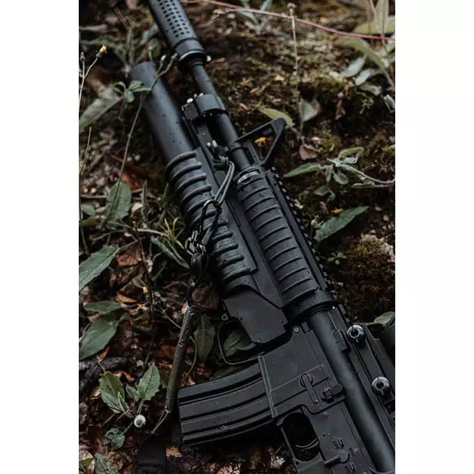 [Zestaw] Replika Amerykańskiego Granatnika 12" Lightweight - Black [S&amp;T] + Granat AceHive [AceTech] + Airsoft Green Gaz 1000ml [Pro Tech Guns]