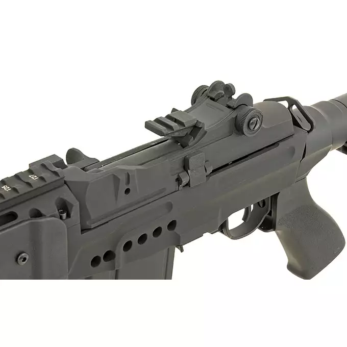 CM.032 EBR black style [CYMA]