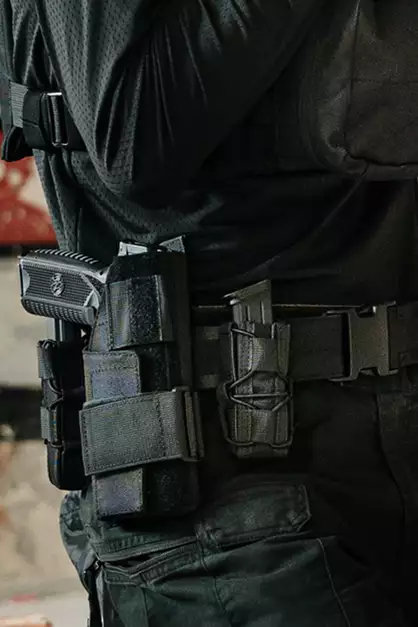 Versatile pistol magazine pouch - Black [8FIELDS]