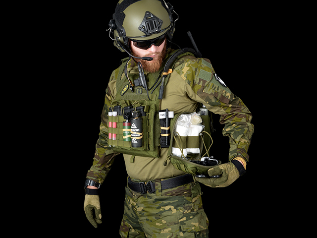 【実物】 フロントポケットポーチ　MultiCam Tropic 当店ではMulticam Tropicの製品を取り扱っています。 Tropicは
